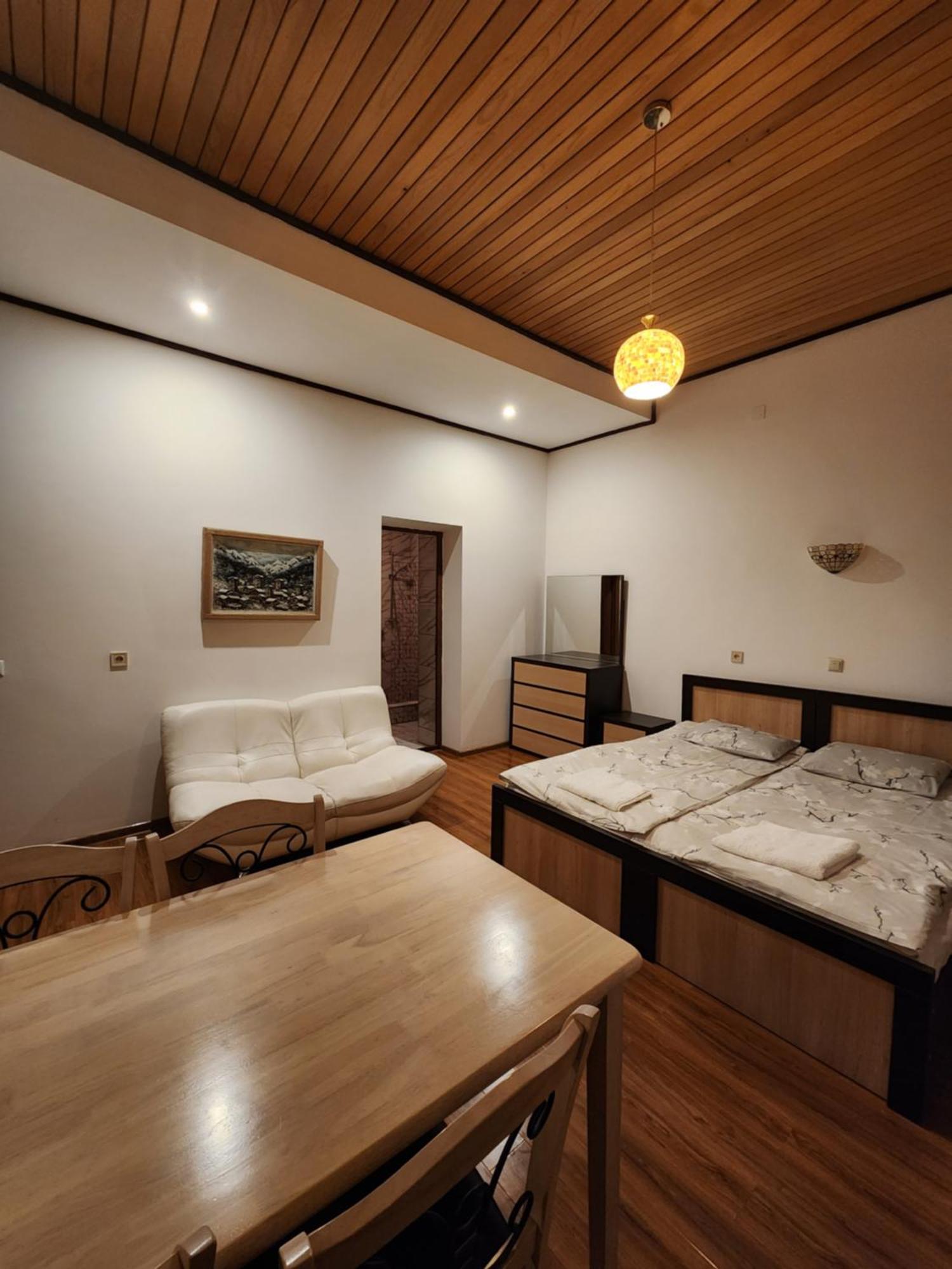 Sanli Otel Mestia Oda fotoğraf